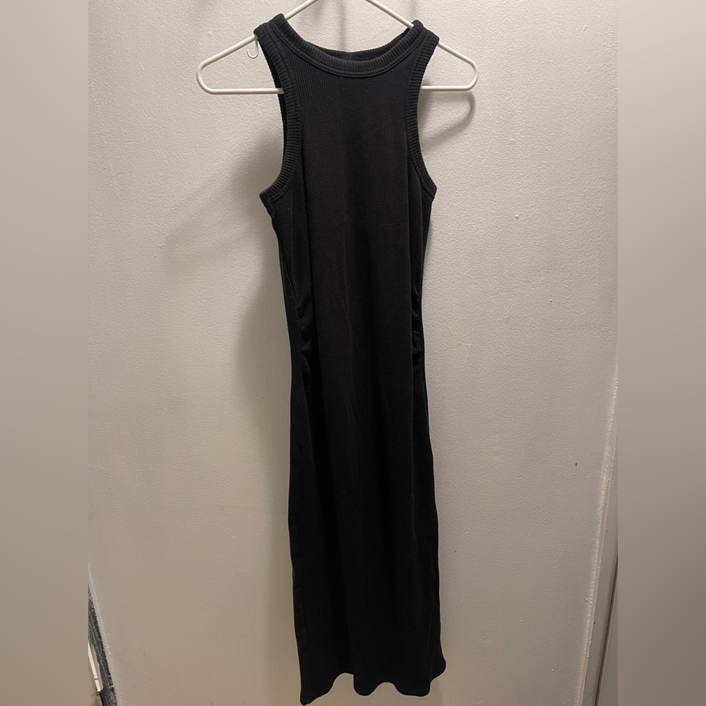 Old Navy Racerback ribbed maternity dress size small. #109